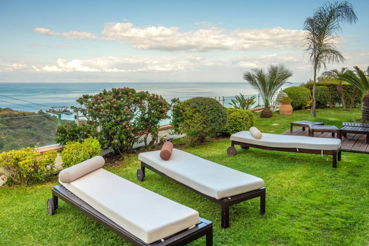 Villa Zagara Garden Spectacular Sea View In Taormina Bagian luar foto