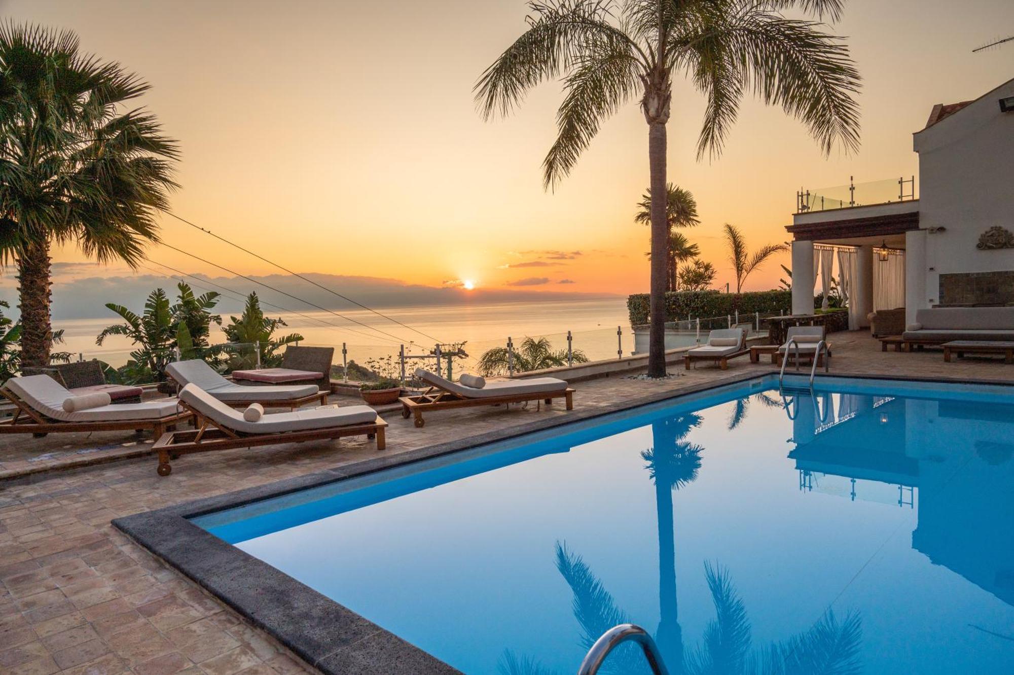 Villa Zagara Garden Spectacular Sea View In Taormina Bagian luar foto